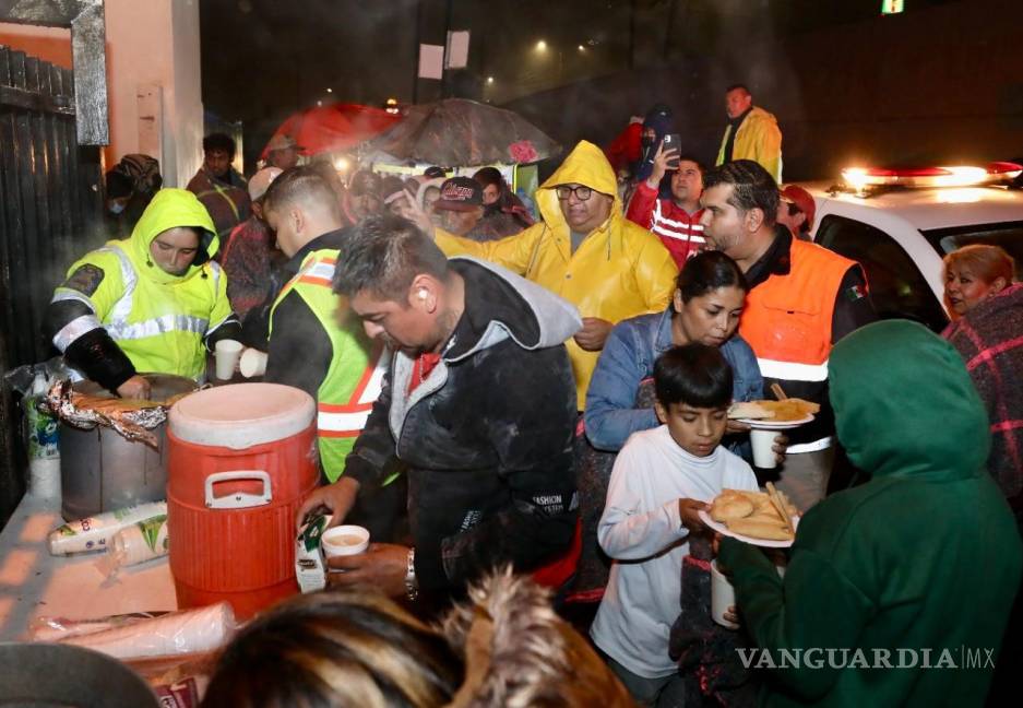$!El personal municipal realizó 145 recorridos, distribuyendo 3,220 bebidas calientes, 780 cobijas y trasladando a 58 personas en estado vulnerable a refugios temporales.