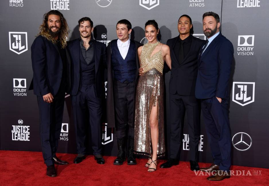 “Justice League” va más allá de Batman y Superman