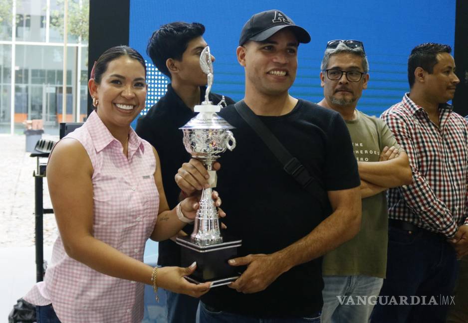 $!Hubo ganadores de todas las edades en la competencia que se llevó a cabo desde la Infoteca del Campus Arteaga de la Universidad Autónoma de Coahuila.