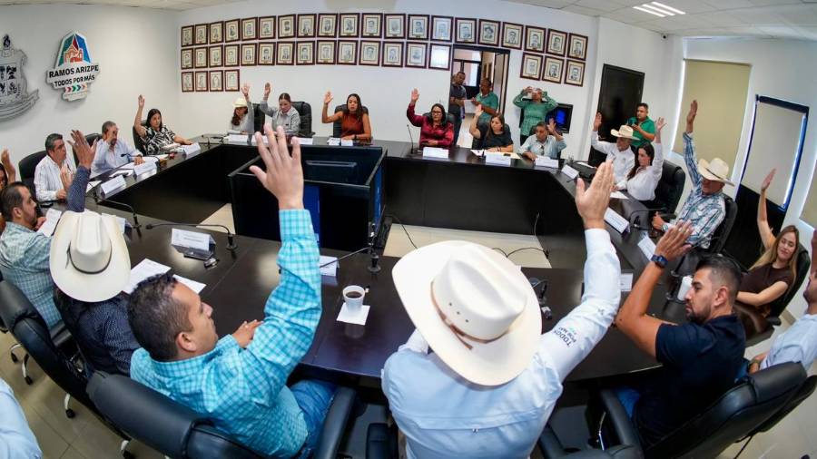 Los proyectos de ingresos y egresos para 2027 fueron presentados y aprobados.