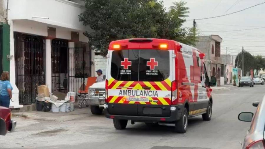 El afectado fue trasladado a la Clínica 2 del IMSS para una valoración médica detallada.