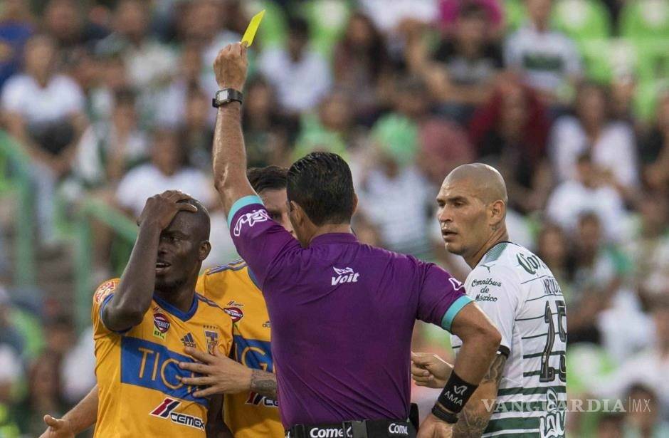 Injusta expulsión de Valencia: Lucas Zelarayán