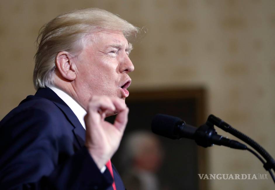 Donald Trump pide a republicanos terminar con el "fracasado" Obamacare