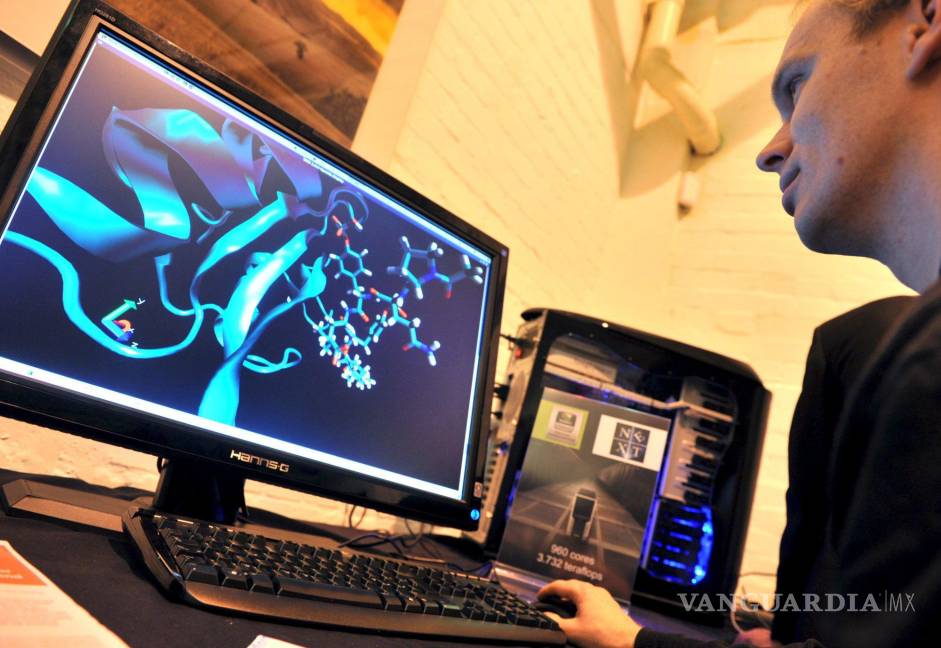 $!Los ordenadores, tanto en el hogar como en la oficina conviene desconectarlos cuando no se estén utilizando. EFE/Daniel Deme