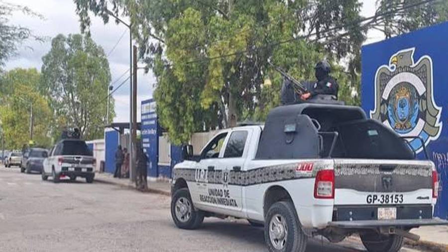 El Instituto 18 de Marzo fue evacuado de manera preventiva tras difundirse una amenaza en redes sociales.