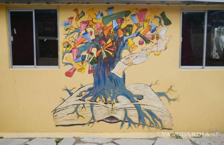 $!Un mural en el lateral de una biblioteca que S.A.C.R.E.D. ayudó a financiar y construir en Zaachila, Oaxaca.