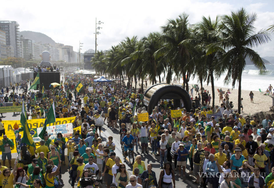 $!Senado de Brasil rechaza suspender juicio a Rousseff por sospechas contra Temer