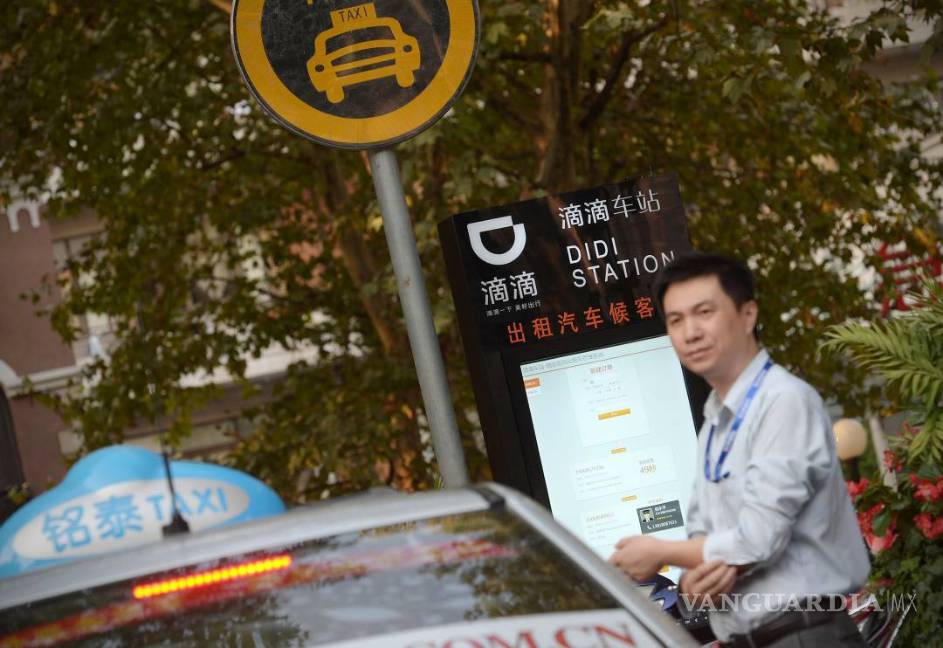 Apple invierte en el principal rival de Uber en China