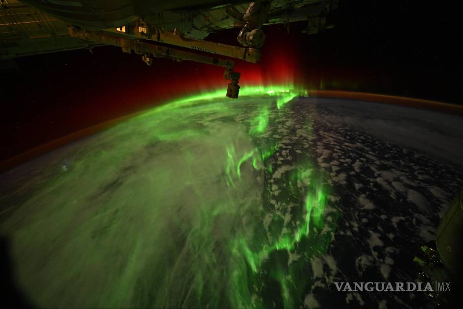 Así se ven las auroras australes desde la EEI, astronautas publican asombrosas imágenes