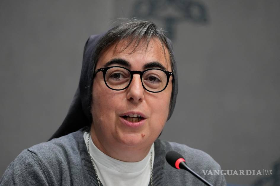 Asciende León XIV a la monja italiana Alessandra Smerilli a un alto cargo migratorio en el Vaticano
