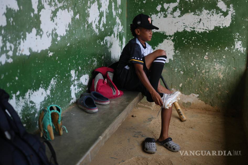 Conoce a Yeferson Seijas, una joven promesa del béisbol que entrena entre lágrimas tras sismos en Venezuela