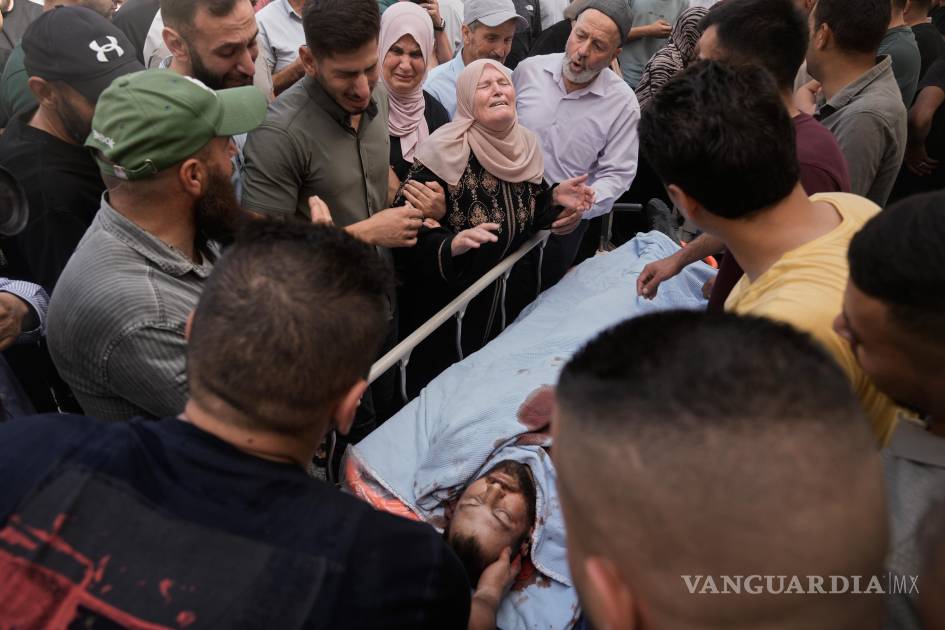 Norte de Cisjordania está bajo confinamiento, con choques que sacuden aldeas e Israel despliega tropas en Nablus