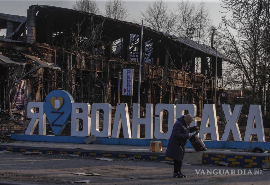 $!Tropas de la autoproclamada República Popular de Donetsk con apoyo ruso ingresaron a Volnovakha, un pequeño pueblo cerca de Donetsk.