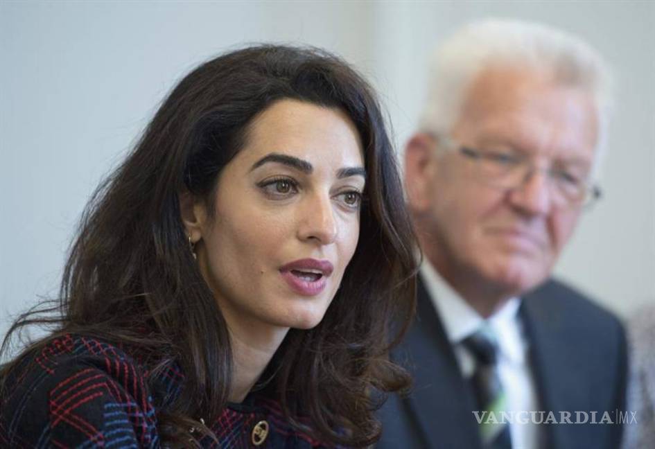 $!Amal Clooney, la voz que defiende a las víctimas del Estado Islámico