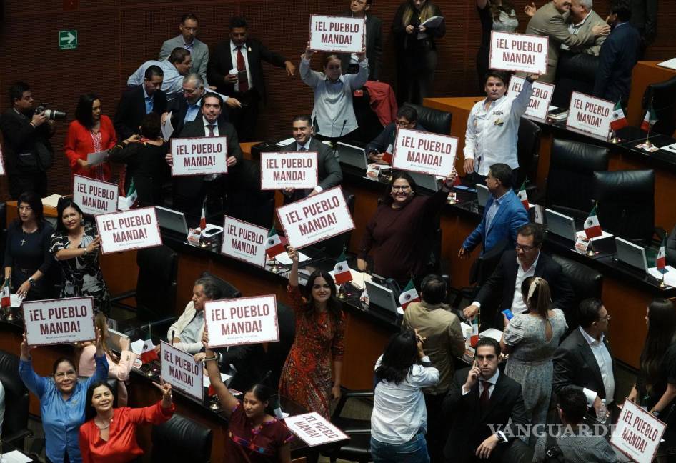 $!Morenistas tras el decreto y envio a la Cámara de Diputados la propuesta de Reforma al Poder Judicial tras ser aprobada en 21 de los congresos estatales.