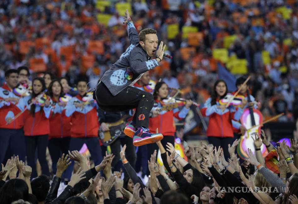 $!Coldplay da un gran show en el medio tiempo del Super Bowl