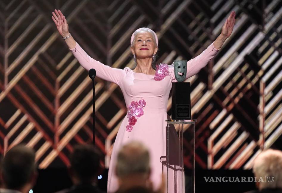 $!Helen Mirren recibió el Premio SAG a la Trayectoria, en donde compartió el secreto para el éxito en Hollywood.