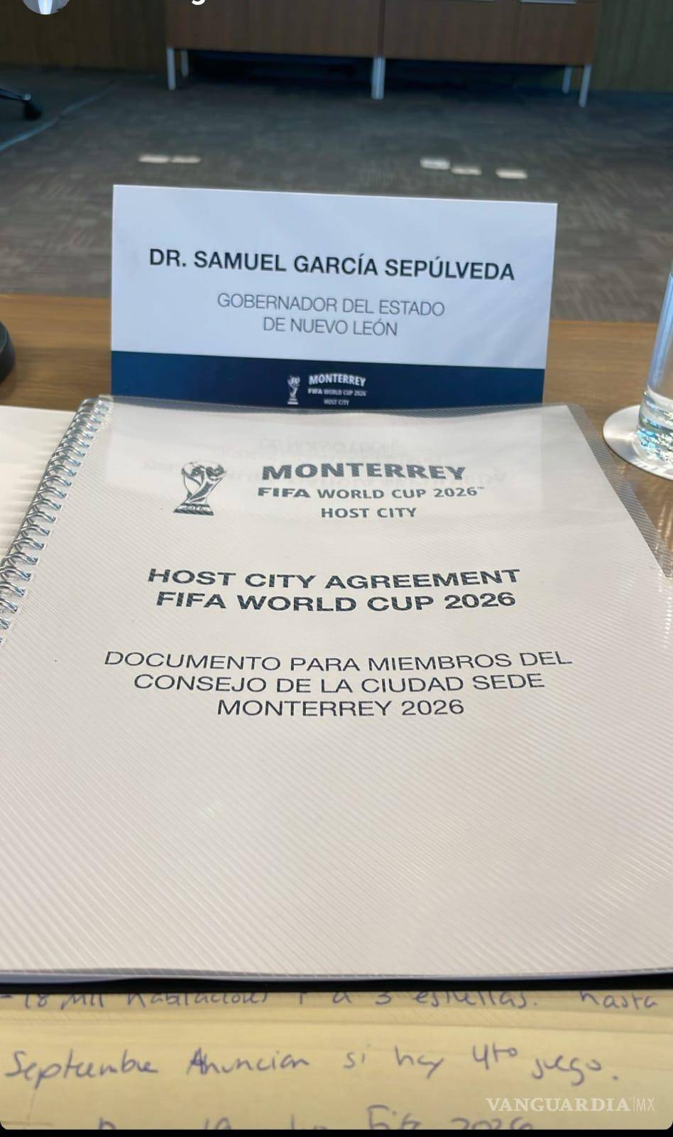 $!El mandatario del estado, Samuel Garcia, compartió historias de la reunión que tuvo con los organizadores de la justa deportiva.