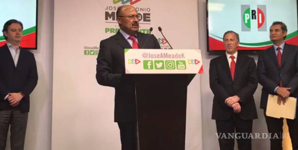 Oficializan llegada de René Juárez a dirigencia del PRI; lanza mensaje de unidad