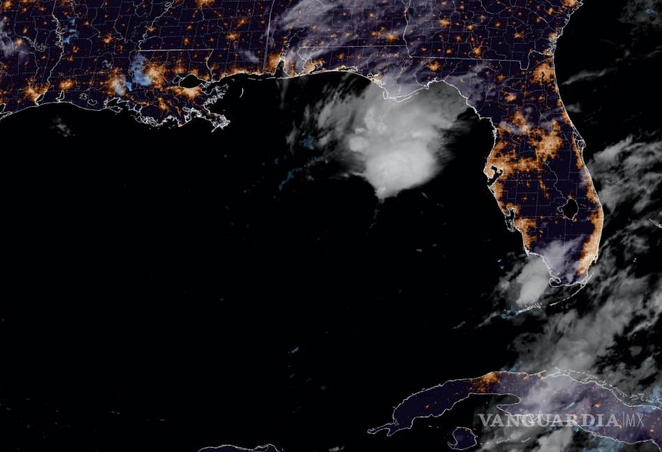 $!Imagen satelital de una depresión tropical en el Golfo de México frente a las costas de Florida, el 1 de junio de 2023, el primer día oficial de la temporada de huracanes.
