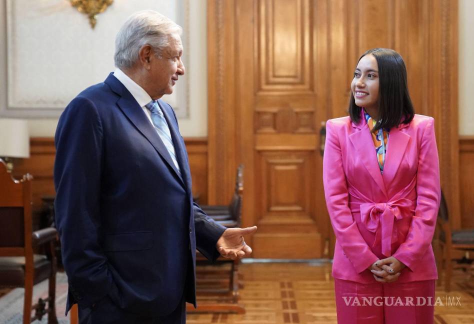 $!El presidente Andrés Manuel López Obrador sostuvo una reunión con la astronauta Katya Echazarreta en Palacio Nacional.