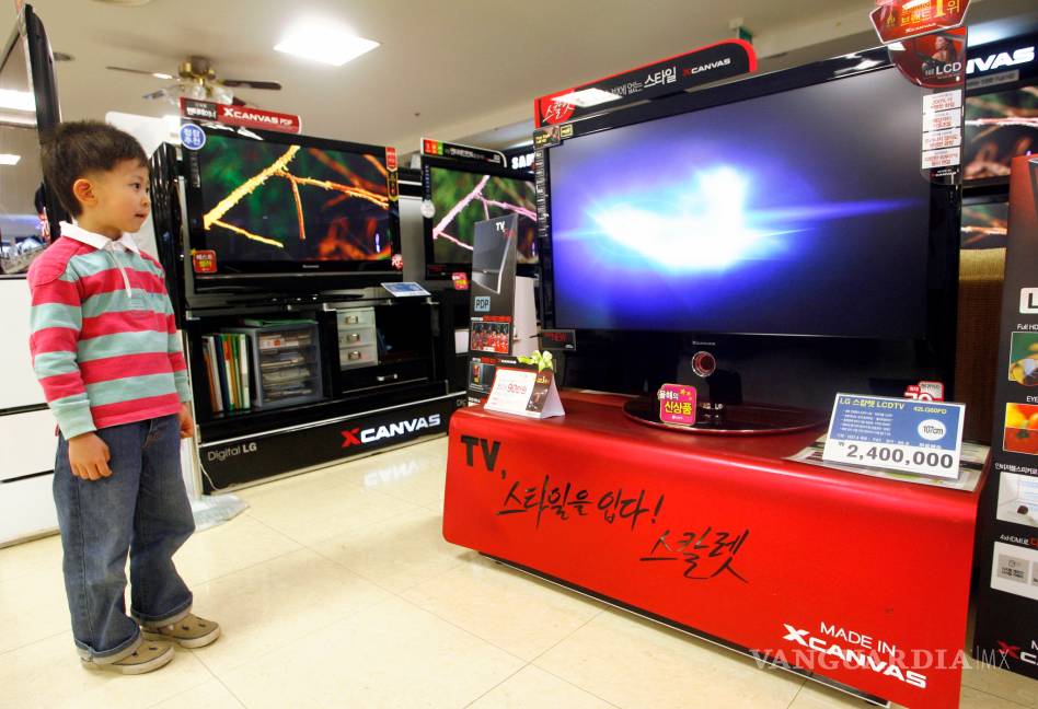 Si tienes un hijo menor de 5 años la OMS te recomienda que no vea más de una hora diaria la TV