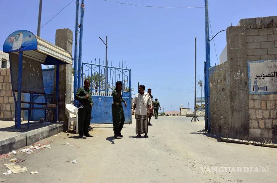 Muere el corresponsal de TV saudí Al Arabiya en Yemen en un atentado con una bomba en su vehículo
