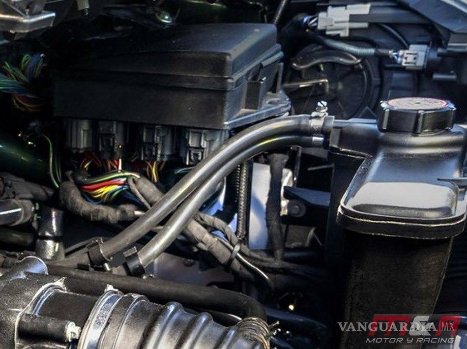 $!Aston Martin Cygnet, un pequeño poderoso que alcanza los 278 Km/H