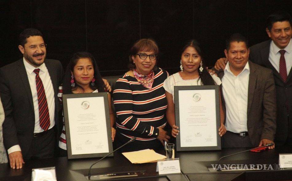 $!Yalitza Aparicio recibe reconocimiento del Senado