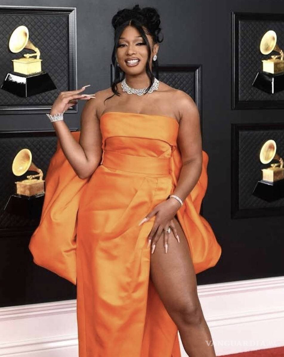 $!¿De vuelta a la normalidad? En los Grammy los artistas se animan a salir a la Alfombra Roja