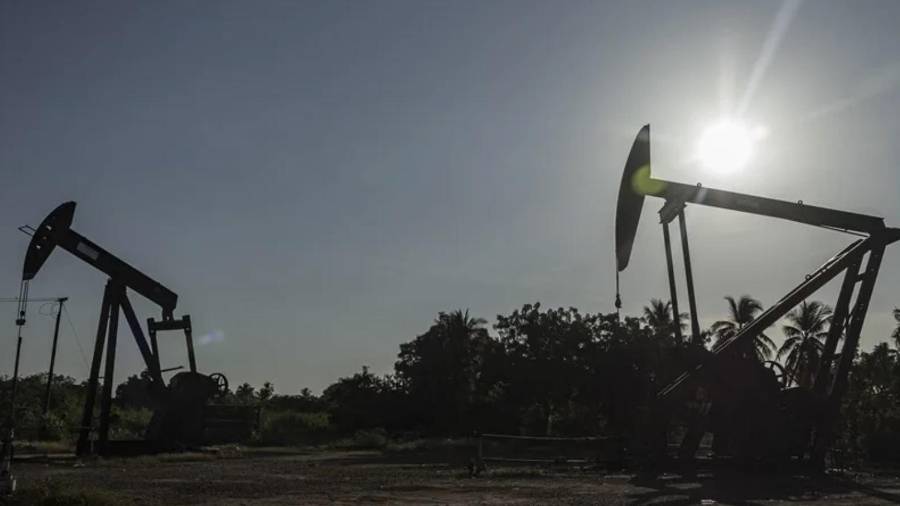 Los analistas han expresado su escepticismo respecto a que las petroleras inviertan grandes sumas tan rápidamente como Trump ha sugerido.