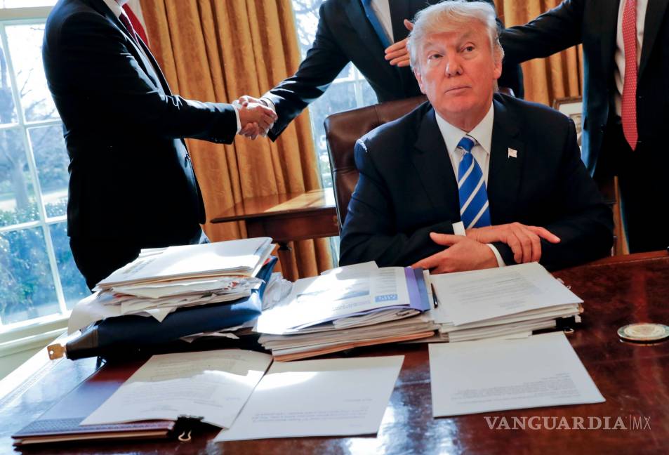 Demócratas dan prioridad a "no ciudadanos", acusa Donald Trump