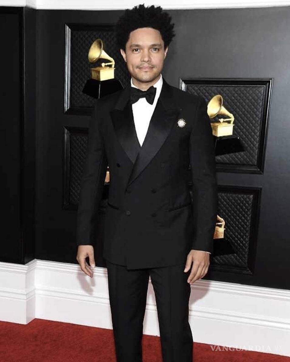 $!¿De vuelta a la normalidad? En los Grammy los artistas se animan a salir a la Alfombra Roja