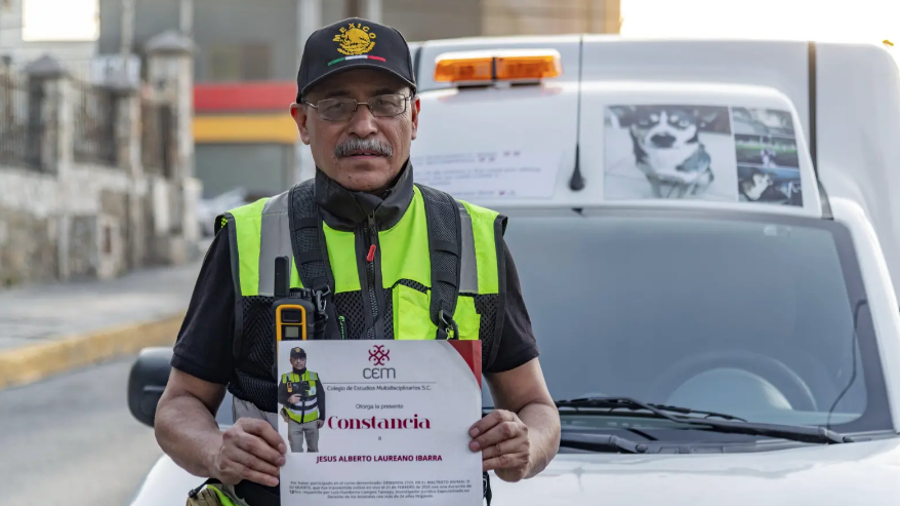 Jesús Laureano continúa realizando de manera independiente búsquedas y rescates de mascotas en Saltillo; asegura que actualmente recibe entre dos y tres solicitudes de ayuda casi todos los días.