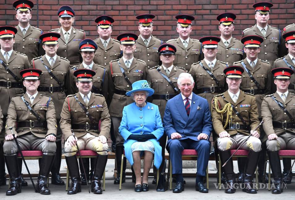 Así inicia el reinado del Carlos III tras una larga espera para ser el monarca británico (fotos)