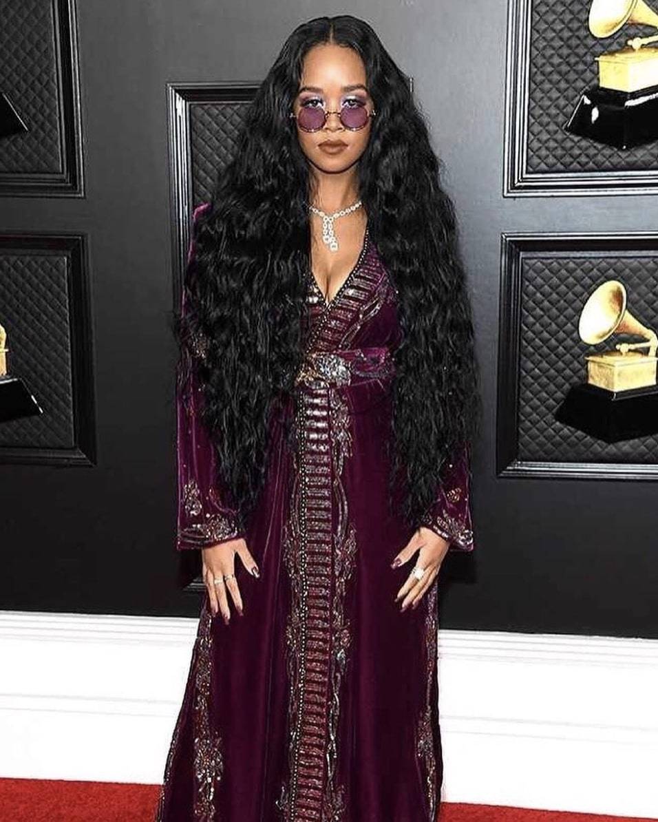 $!¿De vuelta a la normalidad? En los Grammy los artistas se animan a salir a la Alfombra Roja