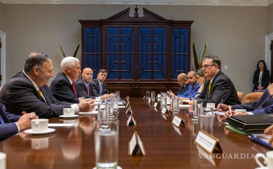 Ebrard se reúne con Pence en Washington para hablar sobre migración y tráfico de armas