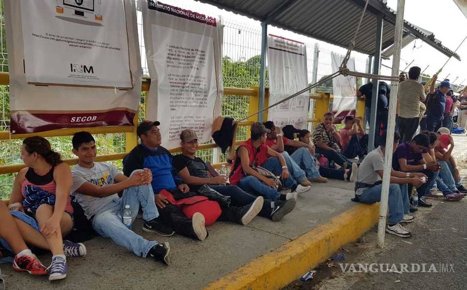 Ocho mil migrantes solicitan visa humanitaria para entrar a México