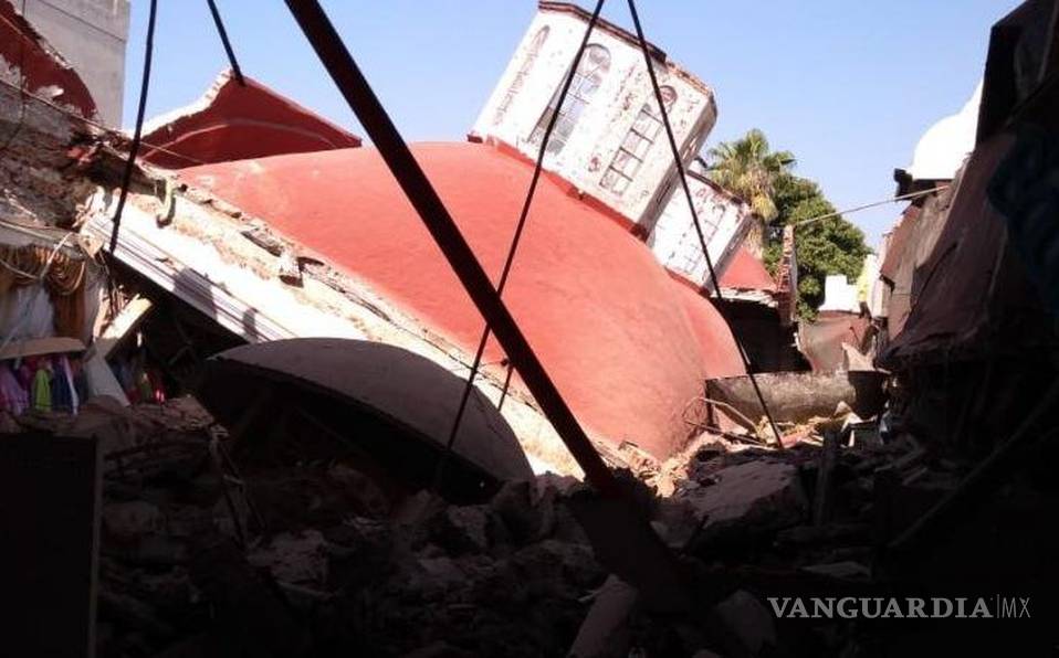 Se derrumba techo de tienda en Cuautla, Morelos