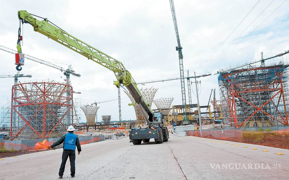 ‘Se sube’ a la consulta por el NAIM Congreso capitalino