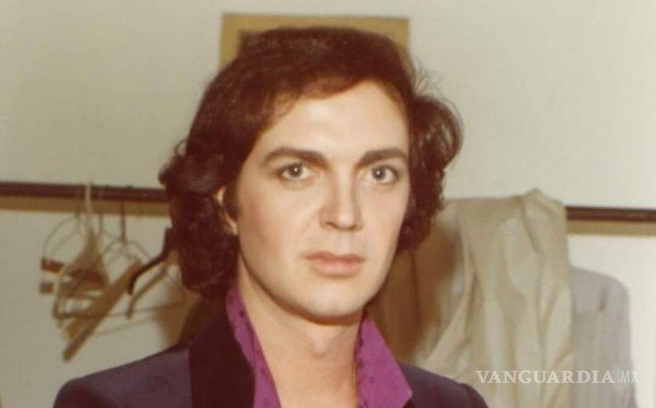 El día que Camilo Sesto lloró al cantarle "Perdóname" a su madre