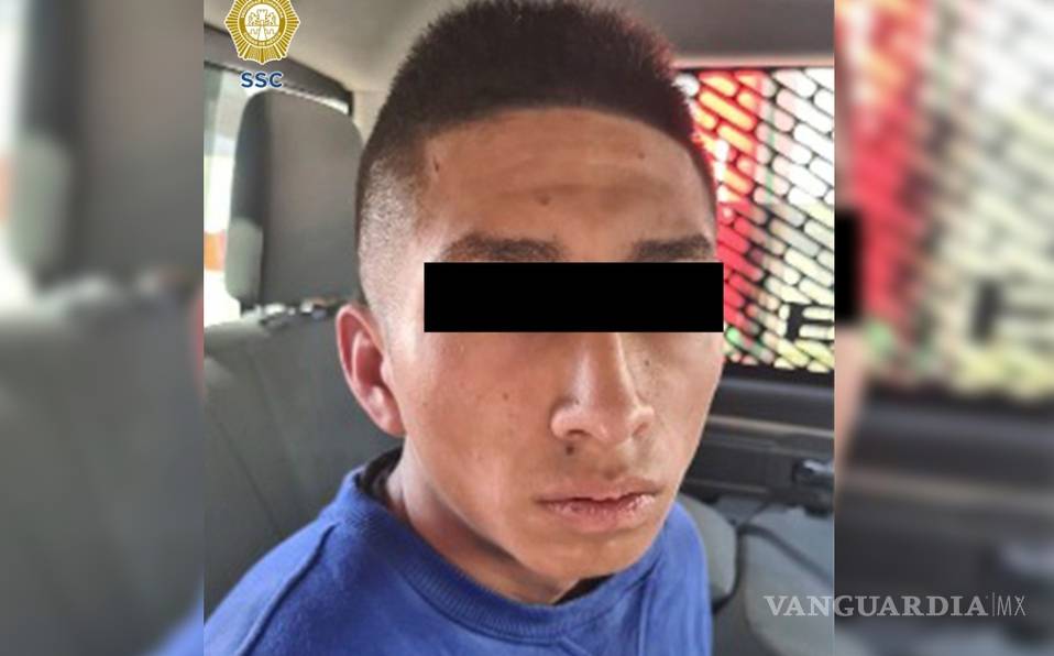 Lo detienen por asaltar a automovilista... y su mamá salió a defenderlo