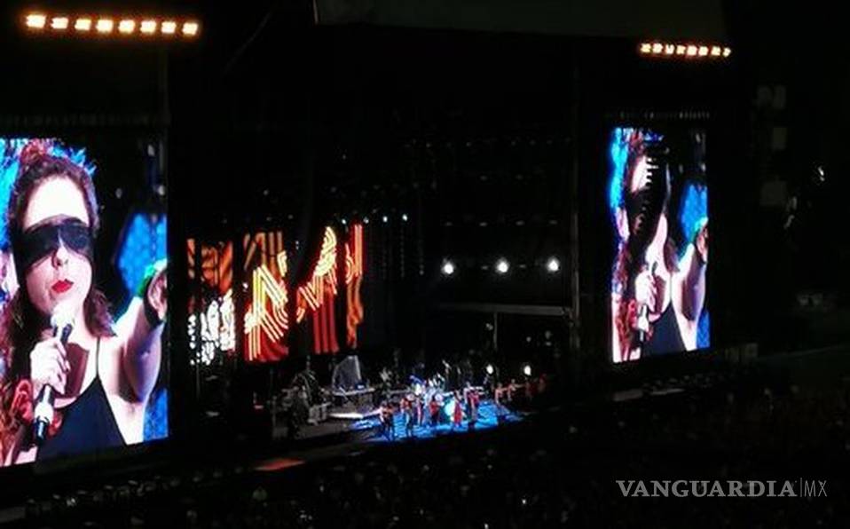 "Un violador en tu camino" se escuchó en el concierto de Café Tacvba