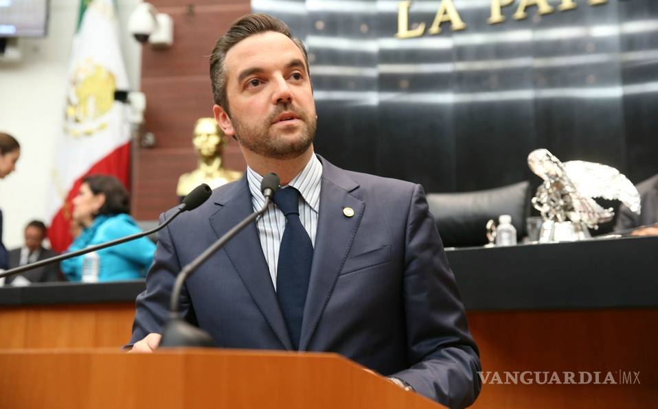 Le descubren 60 millones de pesos 'inusuales' a senador panista señalado por Lozoya