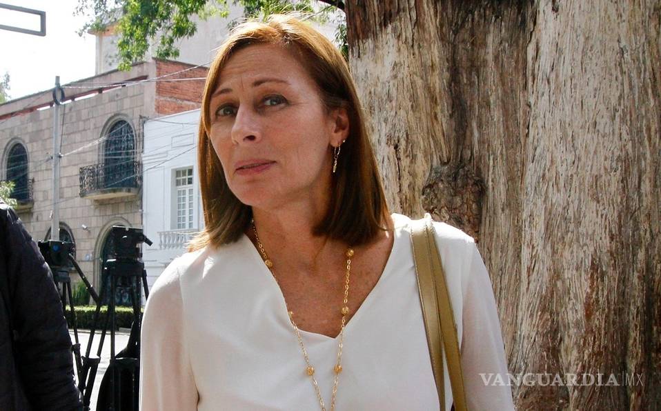 Tatiana Clouthier le entra al cumbión en calles de Monterrey (Video)