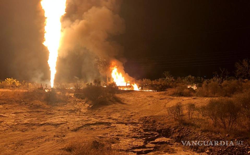 Se registra explosión en ducto de Pemex en la carretera México-Laredo