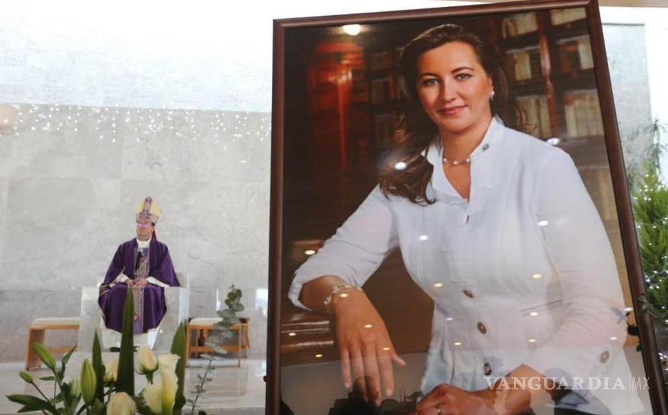 Panistas realizan misa en honor a Martha Erika Alonso y Moreno Valle