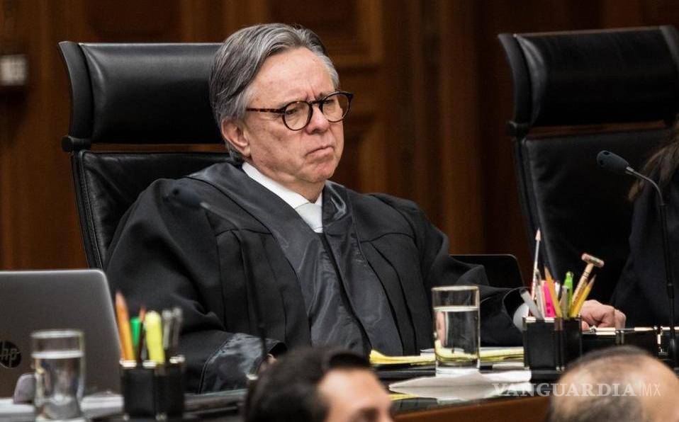 ¿Premio a la corrupción? Tiene Medina Mora pensión de por vida, escoltas y gastos médicos mayores