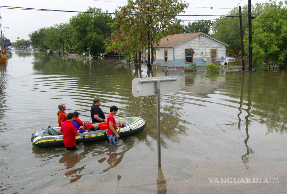 $!Realizan más de 200 rescates en zona inundada de Texas