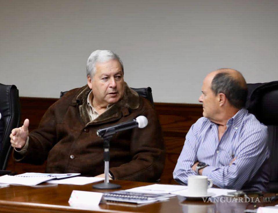 $!El alcalde José María Fraustro Siller también subrayó el compromiso de la administración para impulsar la transparencia y rendición de cuentas.